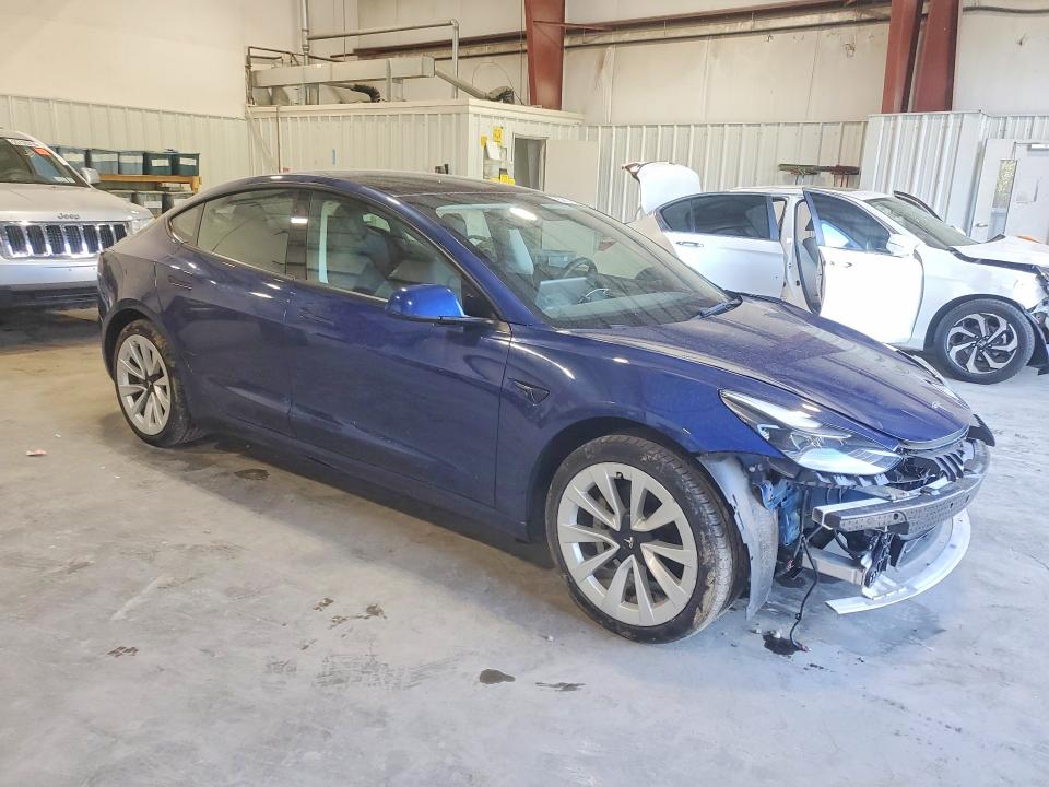 Продажа на аукционе авто 2022 Tesla Model 3, vin: 5YJ3E1EB0NF111851, номер лота: 55961606