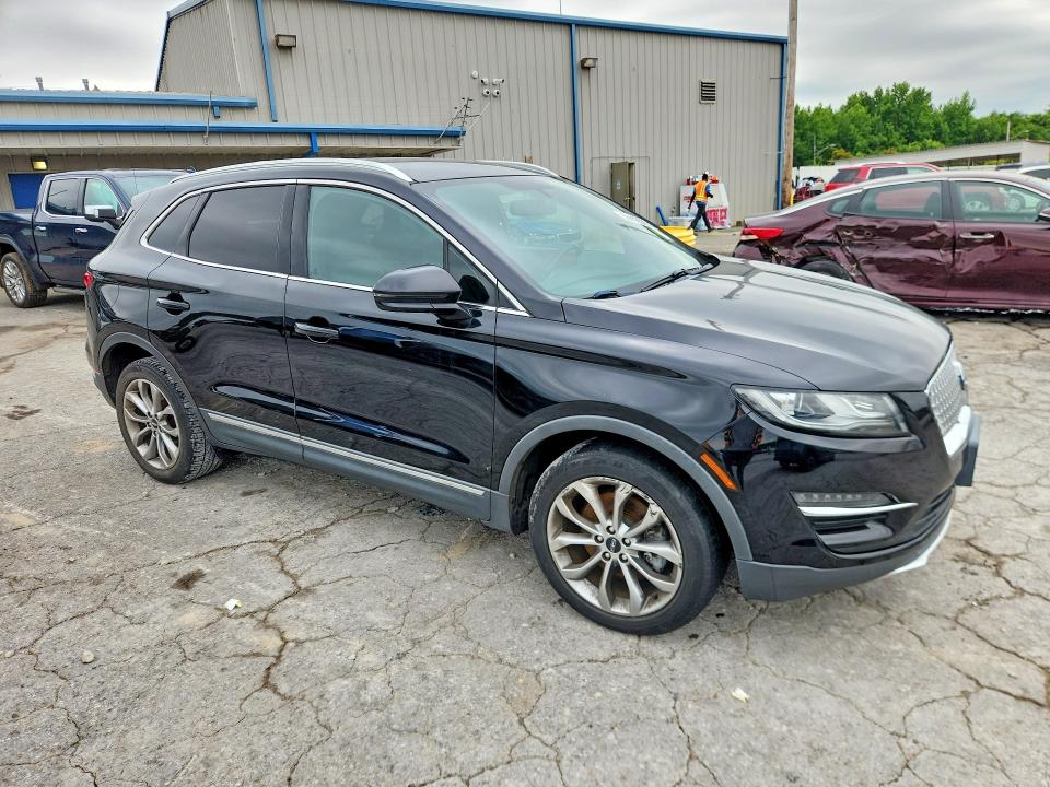58418586 :رقم المزاد ، 5LMCJ2C9XKUL08524 vin ، 2019 Lincoln Mkc مزاد بيع