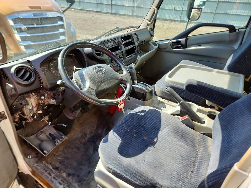 85989945 :رقم المزاد ، JHHYDM1H1KK008020 vin ، 2019 Hino 155 مزاد بيع