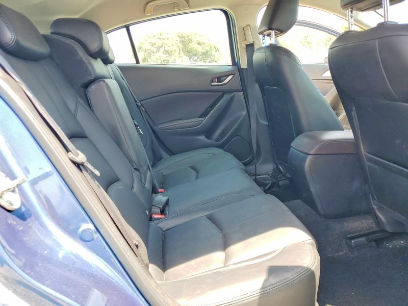 Продажа на аукционе авто 2018 Mazda 3, vin: 3MZBN1L30JM176578, номер лота: 55428736