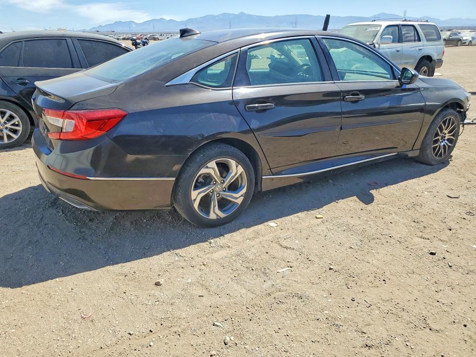 Продажа на аукционе авто 2018 Honda Accord, vin: 1HGCV1F51JA117560, номер лота: 57195476