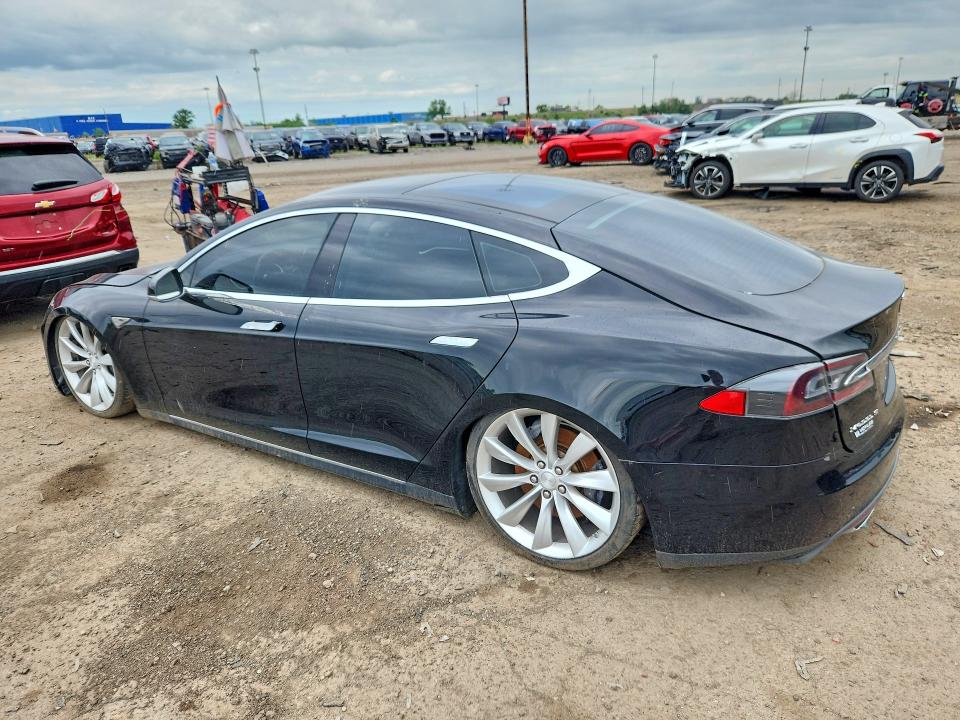 Продажа на аукционе авто 2013 Tesla Model S, vin: 5YJSA1CN9DFP06085, номер лота: 57174466
