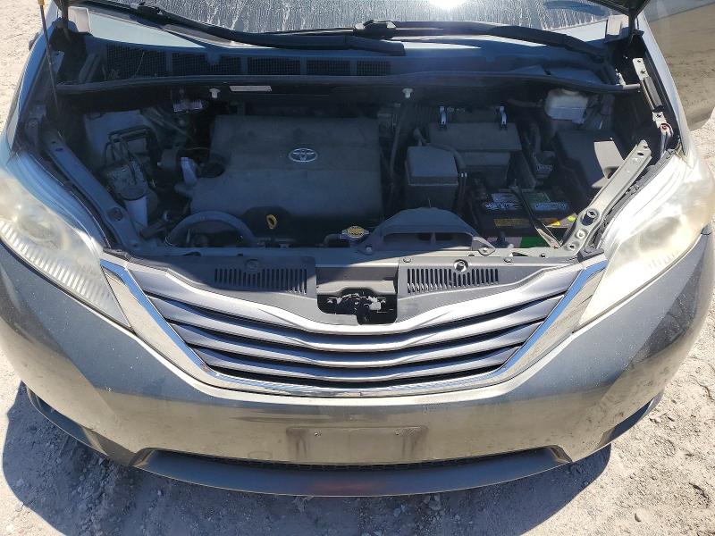 2011 Toyota Sienna მანქანა იყიდება აუქციონზე, vin: 5TDYK3DC0BS104779, აუქციონის ნომერი: 53219416
