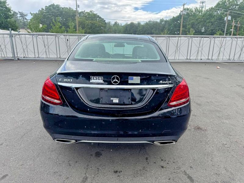 56053306 :رقم المزاد ، 55SWF4KB1FU068945 vin ، 2015 Mercedes-benz C مزاد بيع