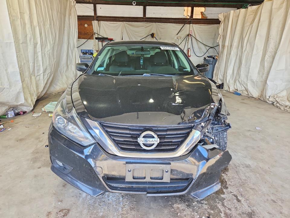 55713766 :رقم المزاد ، 1N4AL3AP5JC115725 vin ، 2018 Nissan Altima مزاد بيع