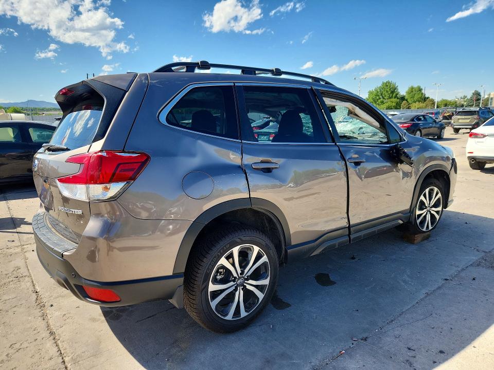 Продажа на аукционе авто 2022 Subaru Forester, vin: JF2SKAPC7NH463580, номер лота: 56843906