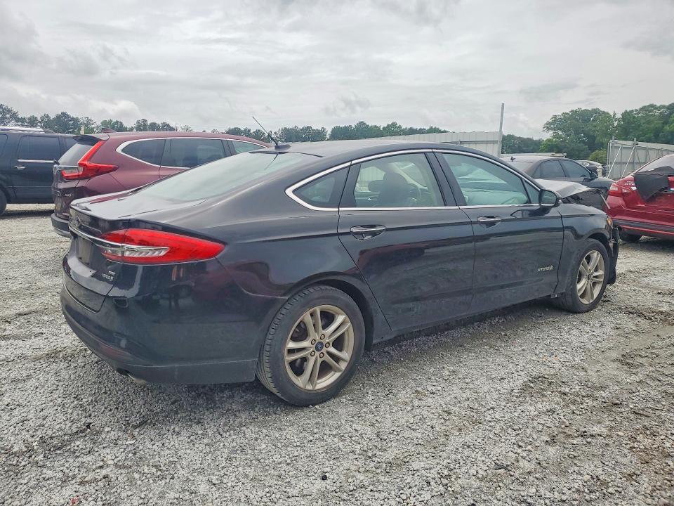 Продажа на аукционе авто 2018 Ford Fusion, vin: 3FA6P0LU0JR261558, номер лота: 56360106