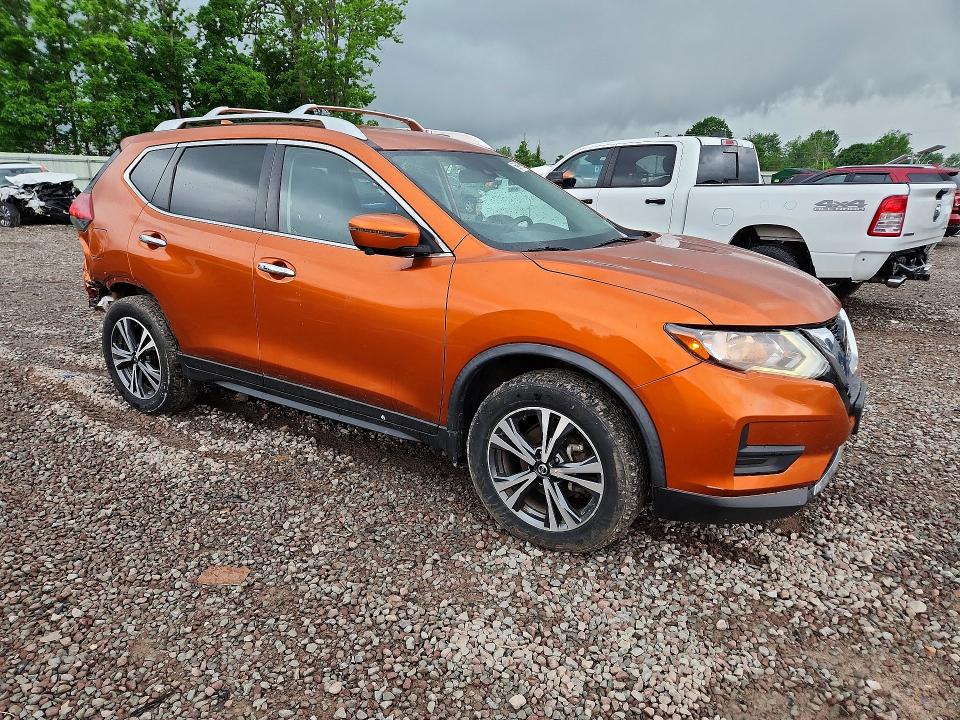56901666 :رقم المزاد ، JN8AT2MVXLW100836 vin ، 2020 Nissan Rogue مزاد بيع