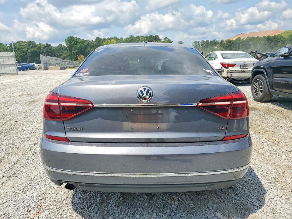 2017 Volkswagen Passat მანქანა იყიდება აუქციონზე, vin: 1VWAT7A38HC072763, აუქციონის ნომერი: 58619596