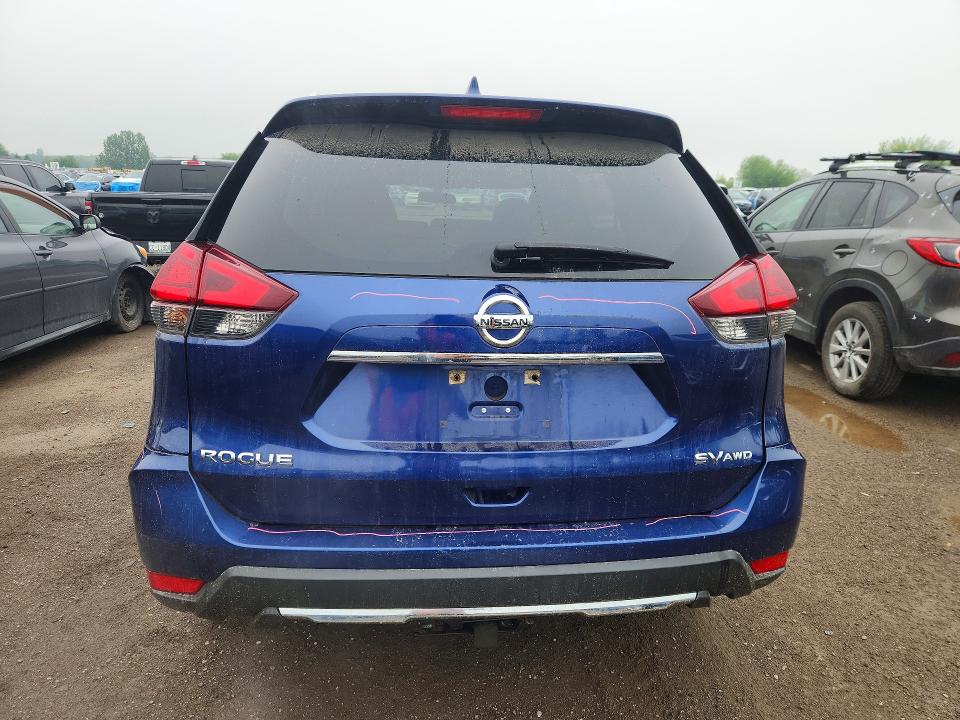 2017 Nissan Rogue მანქანა იყიდება აუქციონზე, vin: 5N1AT2MV1HC751935, აუქციონის ნომერი: 56473286