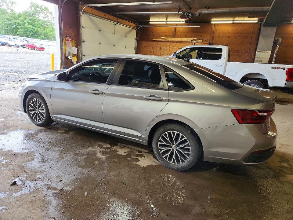 Продажа на аукционе авто 2022 Volkswagen Jetta, vin: 3VWBM7BU4NM018931, номер лота: 57835536