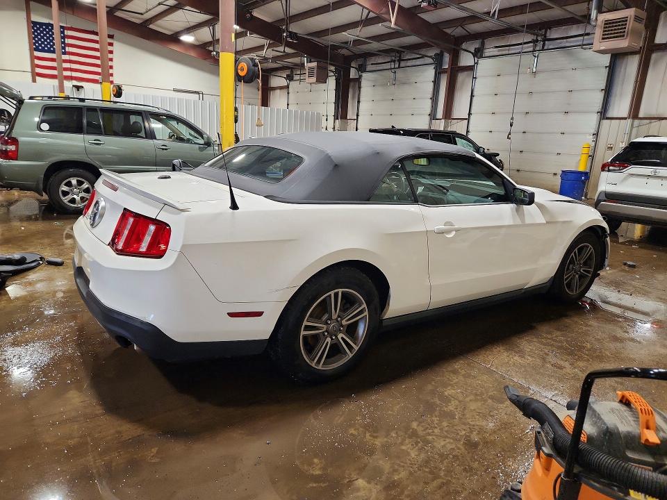 56960226 :رقم المزاد ، 1ZVBP8EM7C5287162 vin ، 2012 Ford Mustang مزاد بيع