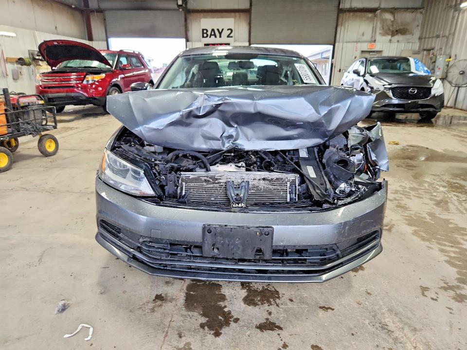 55801316 :رقم المزاد ، 3VW267AJ7GM411746 vin ، 2016 Volkswagen Jetta مزاد بيع