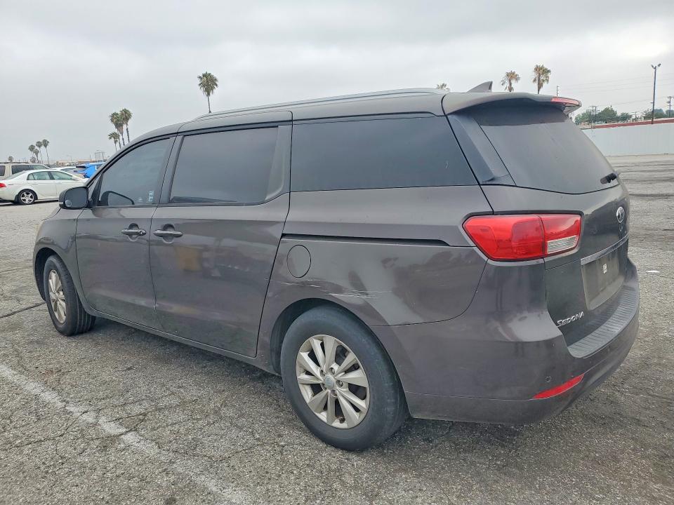 58779906 :رقم المزاد ، KNDMB5C16F6027996 vin ، 2015 Kia Sedona مزاد بيع