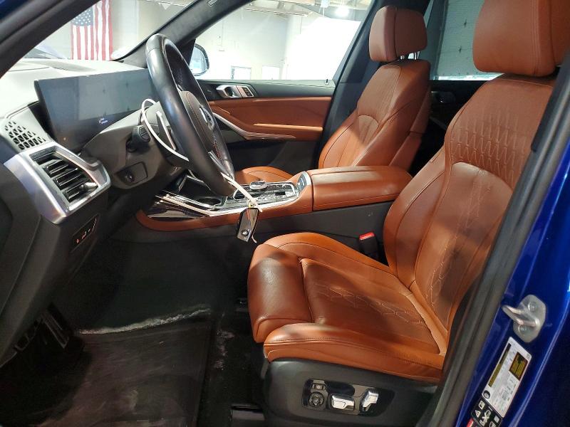 55828186 :رقم المزاد ، 5UX33EM04S9X32138 vin ، 2025 Bmw X7 مزاد بيع