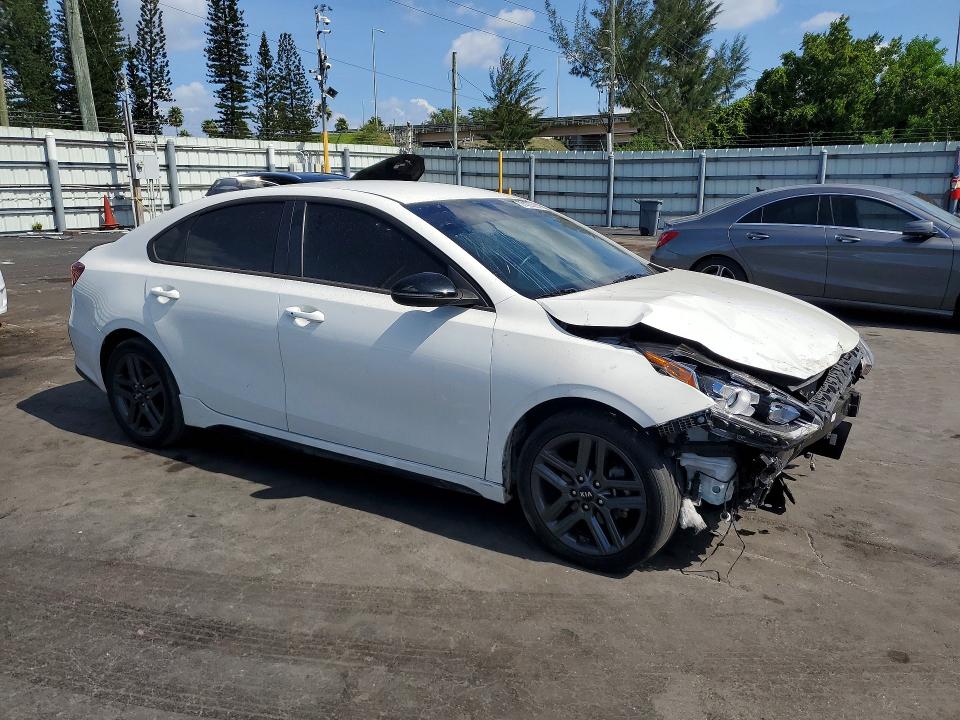 57435326 :رقم المزاد ، 3KPF34AD7ME265036 vin ، 2021 Kia Forte مزاد بيع