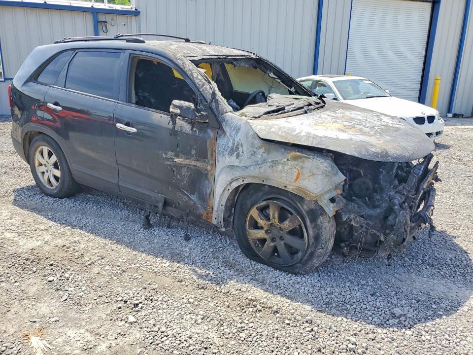 56505736 :رقم المزاد ، 5XYKTCA6XDG411457 vin ، 2013 Kia Sorento مزاد بيع