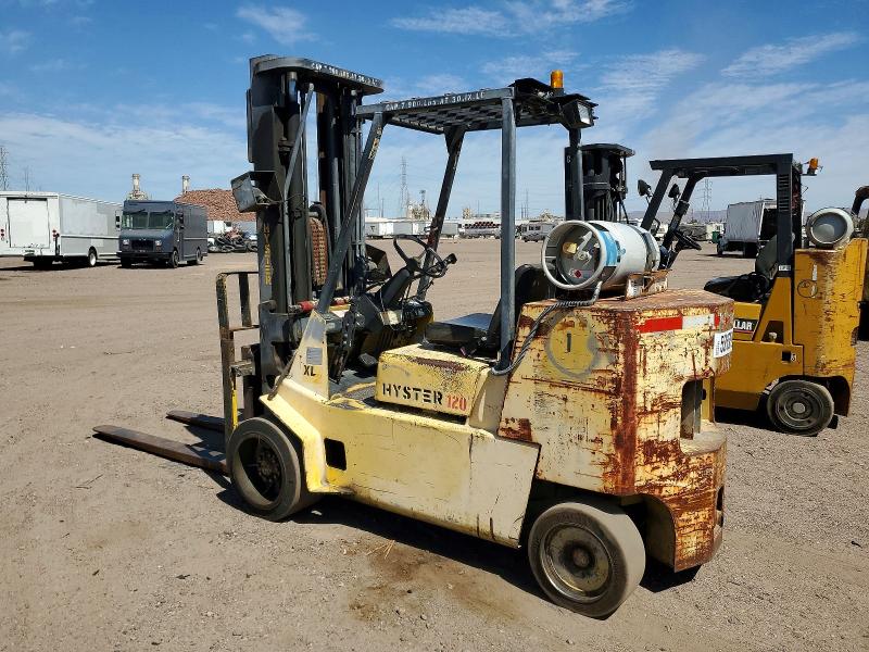 55065806 :رقم المزاد ، D004D10493Y vin ، 2001 Hyster Construction Equipment مزاد بيع