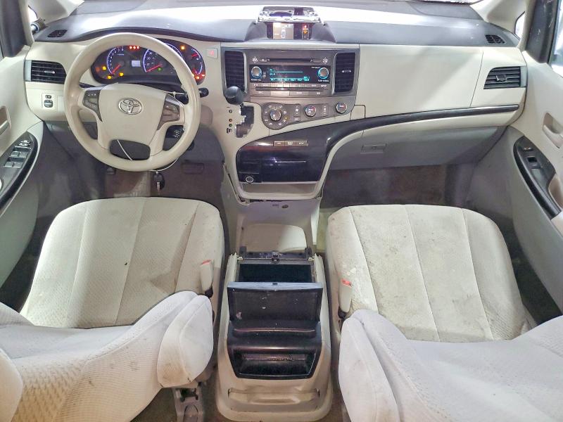 59222286 :رقم المزاد ، 5TDKK3DC2CS192953 vin ، 2012 Toyota Sienna مزاد بيع