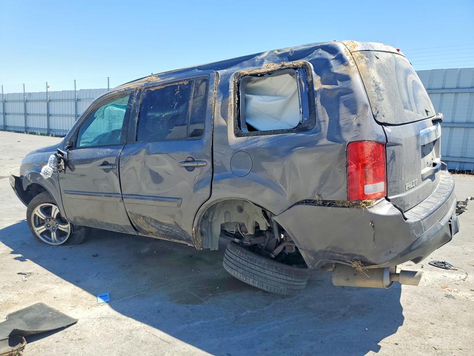 58639666 :رقم المزاد ، 5FNYF3H34FB014219 vin ، 2015 Honda Pilot مزاد بيع