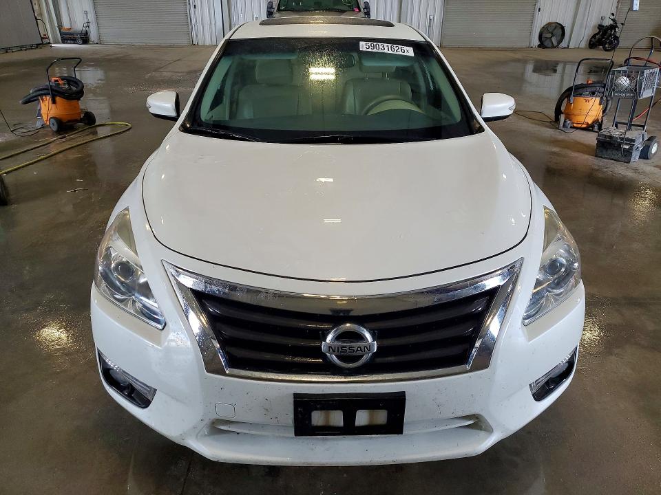 2014 Nissan Altima მანქანა იყიდება აუქციონზე, vin: 1N4AL3AP1EN237718, აუქციონის ნომერი: 59031626
