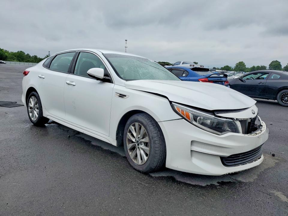 2017 Kia Optima მანქანა იყიდება აუქციონზე, vin: 5XXGT4L39HG147687, აუქციონის ნომერი: 58407406
