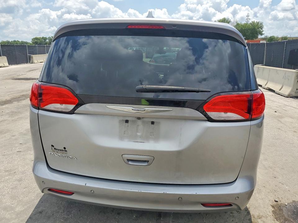 Продажа на аукционе авто 2017 Chrysler Pacifica, vin: 2C4RC1CG9HR739172, номер лота: 58208516