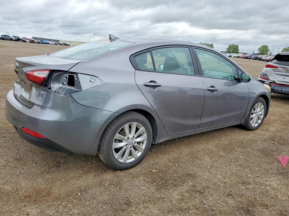 2015 Kia Forte მანქანა იყიდება აუქციონზე, vin: KNAFX4A67F5324796, აუქციონის ნომერი: 58083486