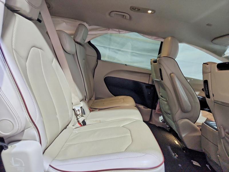 55541866 :رقم المزاد ، 2C4RC1GG4HR591474 vin ، 2017 Chrysler Pacifica مزاد بيع