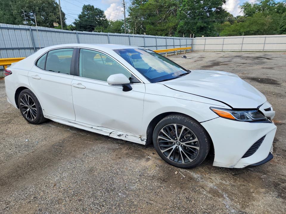 58723976 :رقم المزاد ، 4T1B11HK3KU271708 vin ، 2019 Toyota Camry مزاد بيع