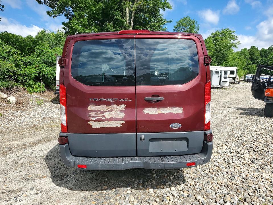 2015 Ford Transit მანქანა იყიდება აუქციონზე, vin: 1FTNR1YM2FKA68726, აუქციონის ნომერი: 65350206