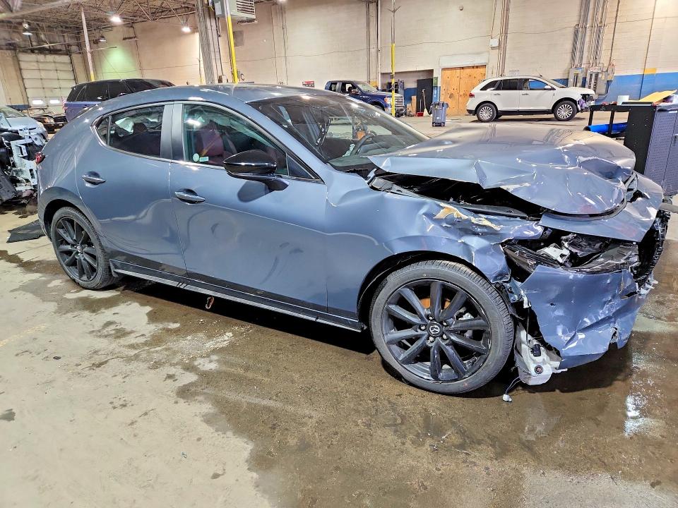 56405356 :رقم المزاد ، JM1BPBLL9T1867255 vin ، 2026 Mazda 3 مزاد بيع