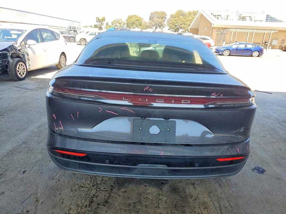 2025 Lucid Motors Air მანქანა იყიდება აუქციონზე, vin: 50EA1PGA1SA001076, აუქციონის ნომერი: 58432226