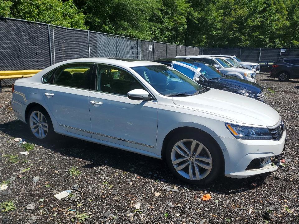 Продаж на аукціоні авто 2018 Volkswagen Passat, vin: 1VWCA7A30JC000346, номер лоту: 58418416