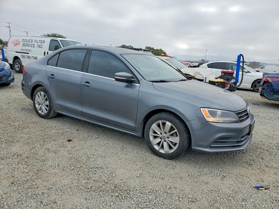 55809286 :رقم المزاد ، 3VWD17AJ2FM348111 vin ، 2015 Volkswagen Jetta مزاد بيع
