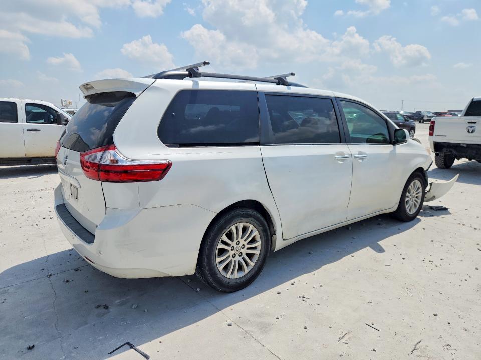 Продажа на аукционе авто 2017 Toyota Sienna, vin: 5TDYZ3DC1HS878768, номер лота: 58270546