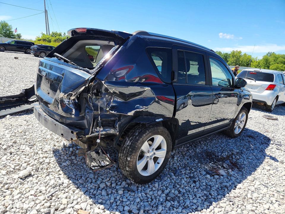 58079416 :رقم المزاد ، 1C4NJDEB0FD218073 vin ، 2015 Jeep Compass مزاد بيع