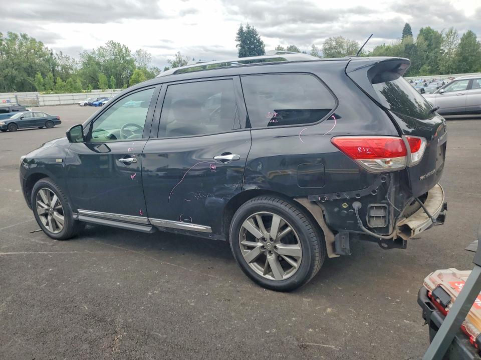 Продажа на аукционе авто 2013 Nissan Pathfinder, vin: 5N1AR2MM1DC633884, номер лота: 58977476