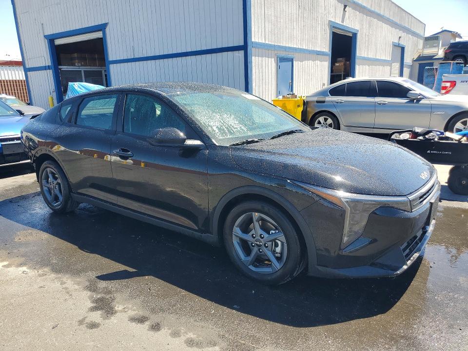 2026 Kia K4 მანქანა იყიდება აუქციონზე, vin: 3KPFT4DE9TE281094, აუქციონის ნომერი: 85976925