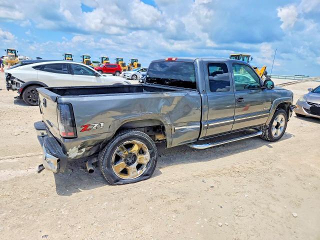 Продаж на аукціоні авто 2002 Chevrolet Silverado, vin: 1GCEK19TX2E108294, номер лоту: 57678556