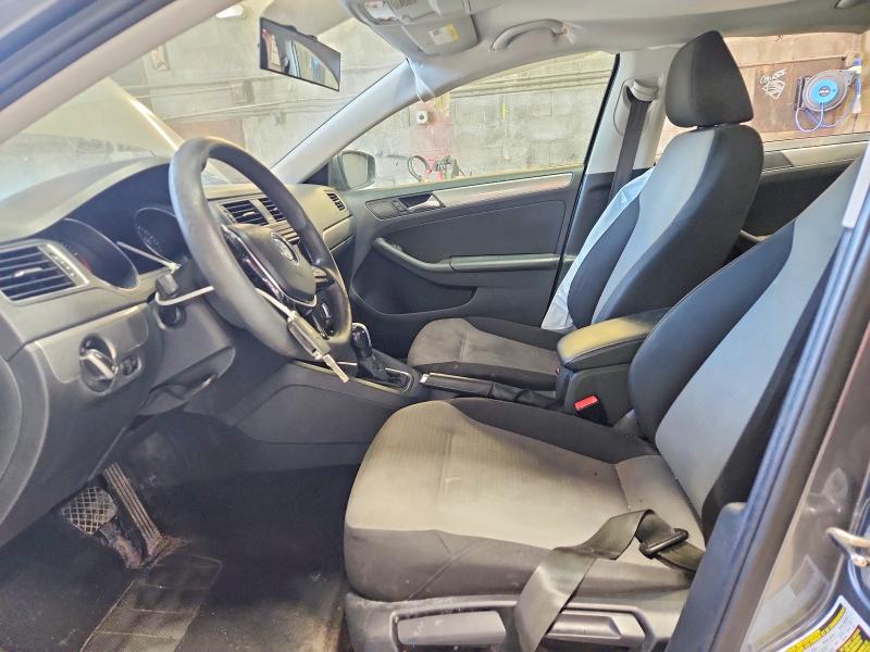 56314806 :رقم المزاد ، 3VW2B7AJ7HM365851 vin ، 2017 Volkswagen Jetta مزاد بيع