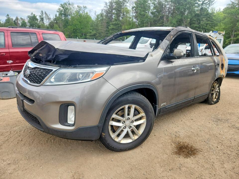 58740096 :رقم المزاد ، 5XYKTCA6XFG629255 vin ، 2015 Kia Sorento مزاد بيع