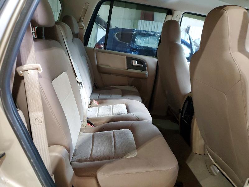 58308656 :رقم المزاد ، 1FMRU15WX4LA67106 vin ، 2004 Ford Expedition مزاد بيع