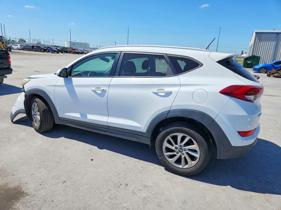 57715106 :رقم المزاد ، KM8J33A41GU117924 vin ، 2016 Hyundai Tucson مزاد بيع
