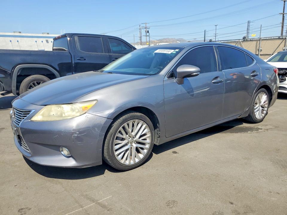 56999166 :رقم المزاد ، JTHBK1GG6D2055055 vin ، 2013 Lexus Es مزاد بيع