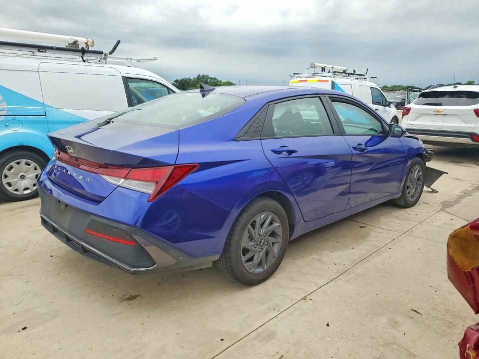 Продаж на аукціоні авто 2024 Hyundai Elantra, vin: KMHLM4DGXRU678627, номер лоту: 58127186