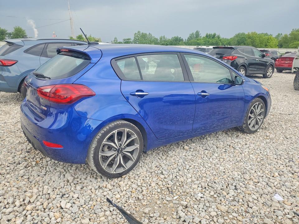 56076796 :رقم المزاد ، 3KPFN5A37HE112296 vin ، 2017 Kia Forte5 مزاد بيع