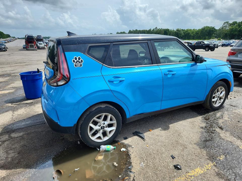 2023 Kia Soul მანქანა იყიდება აუქციონზე, vin: KNDJ23AU1P7210349, აუქციონის ნომერი: 57852246