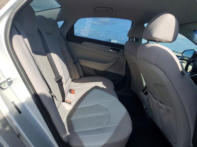 2018 Hyundai Sonata მანქანა იყიდება აუქციონზე, vin: 5NPE34AF6JH714131, აუქციონის ნომერი: 57054446