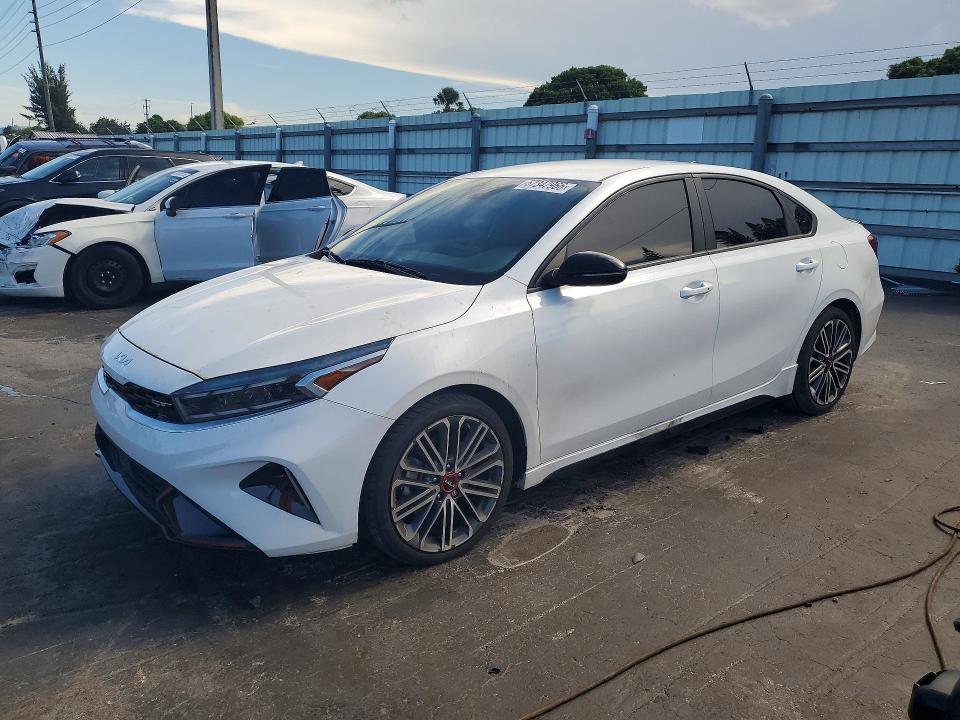 57347966 :رقم المزاد ، 3KPF44AC8PE543984 vin ، 2023 Kia Forte مزاد بيع